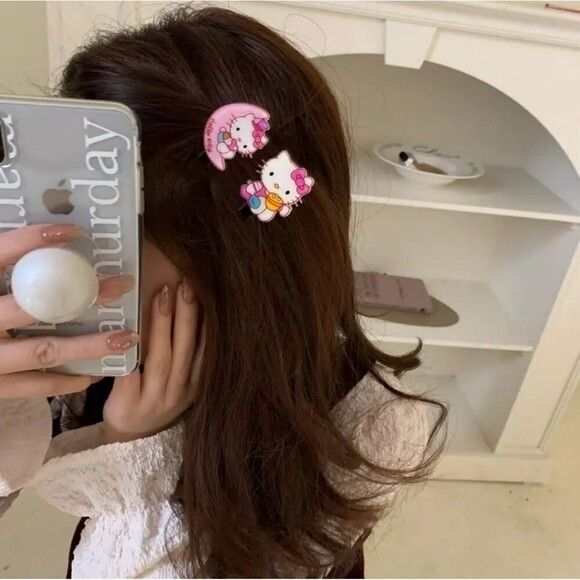 HELLO KITTY hair clips for women and girls cartoon sanrio clips - Picture 4 of 6